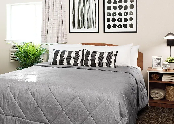 Intown Extended Chicago Il -